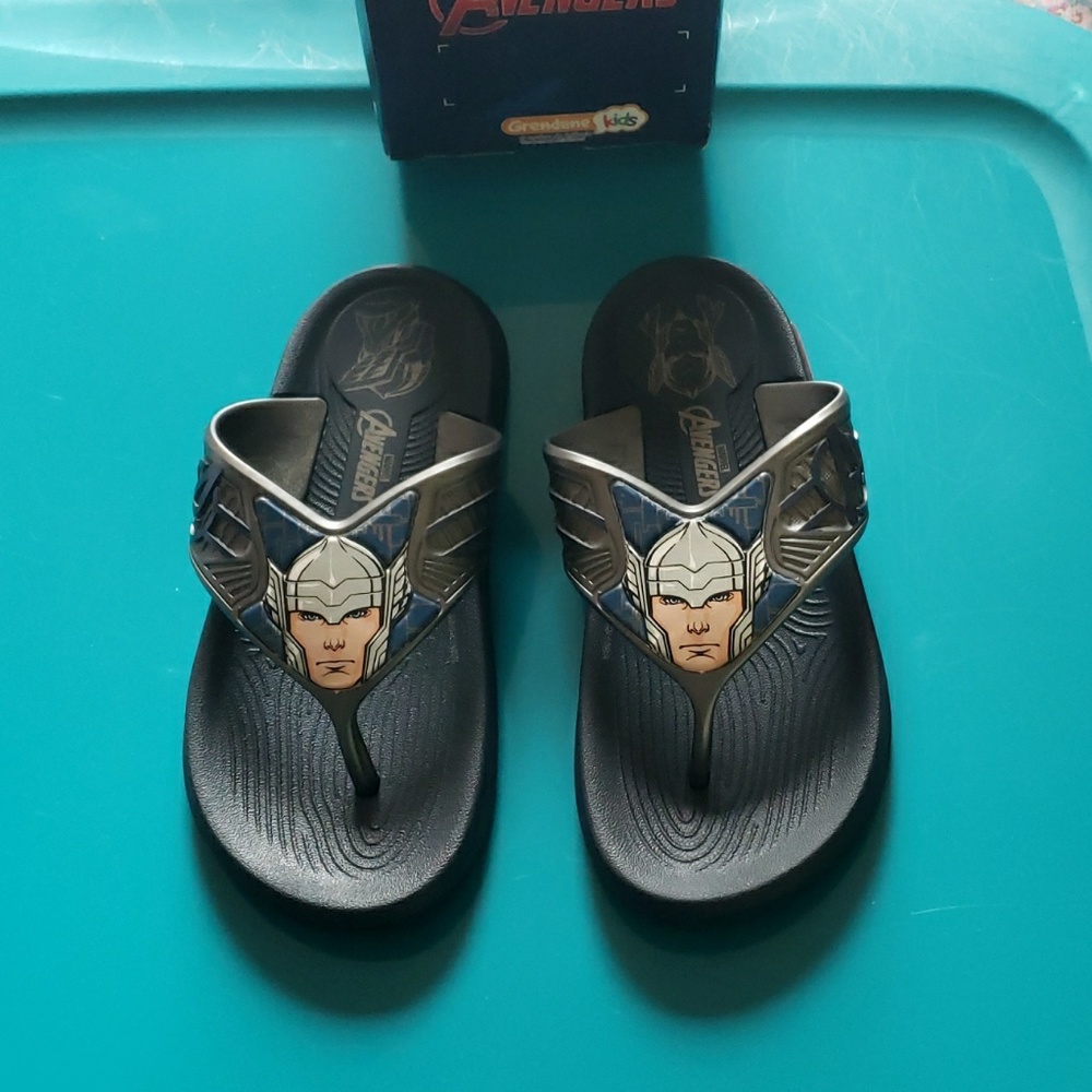 Kids sandals